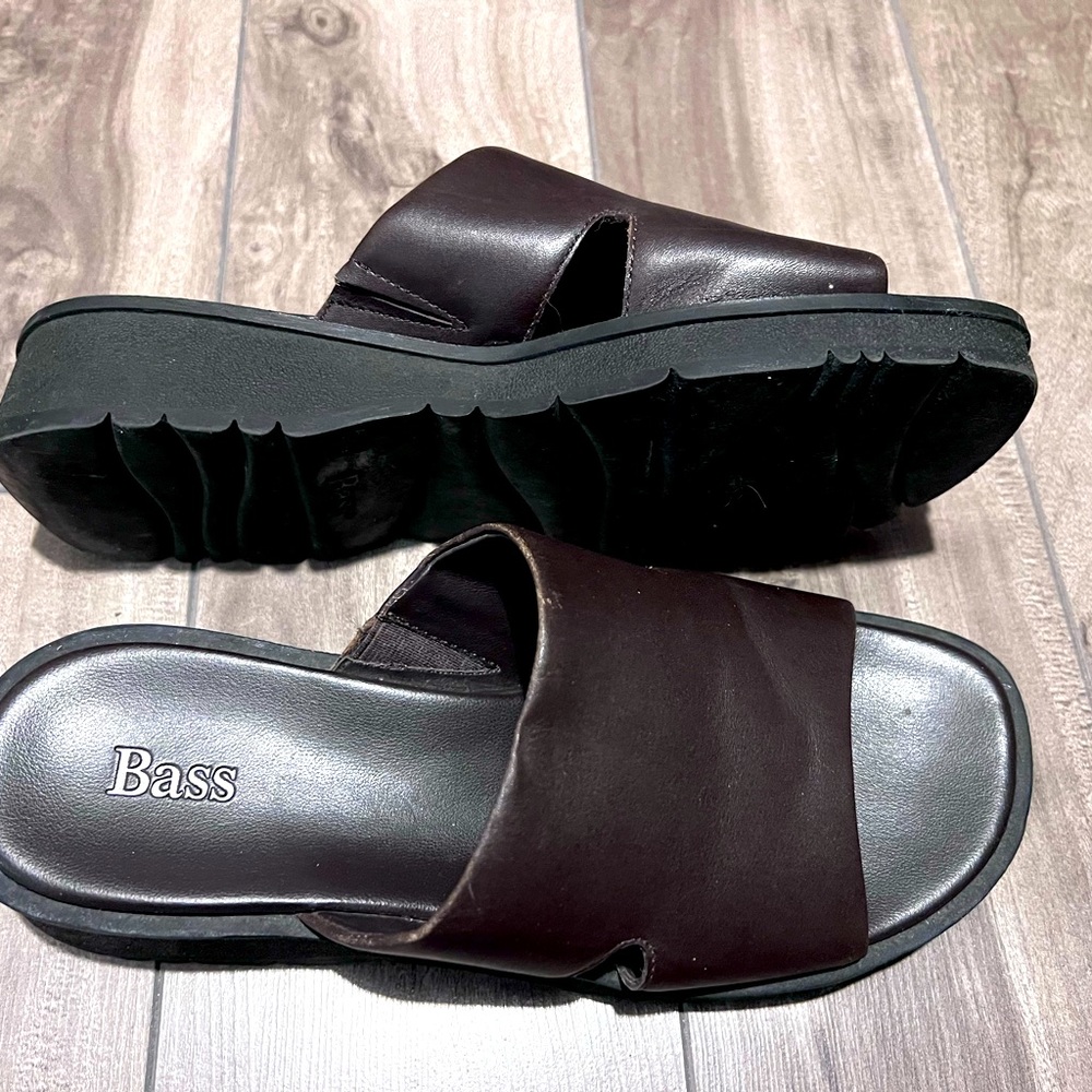 Brown leather sandals